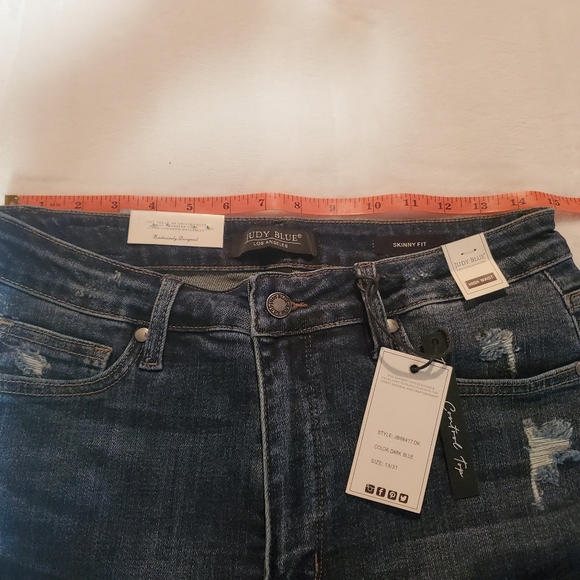 Judy Blue Blue Jeggings with Distressed Details Size 13 - Picture 3 of 9